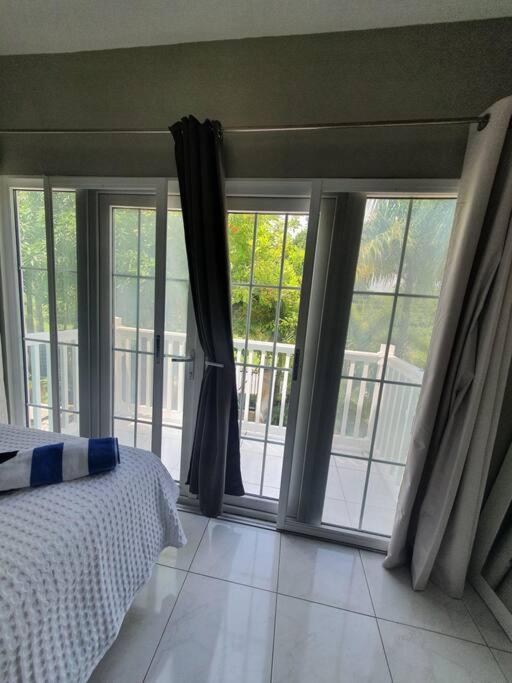 Townhouse By The Bay, Little Bay Country Club ,Negril Villa Orange Bay Eksteriør billede