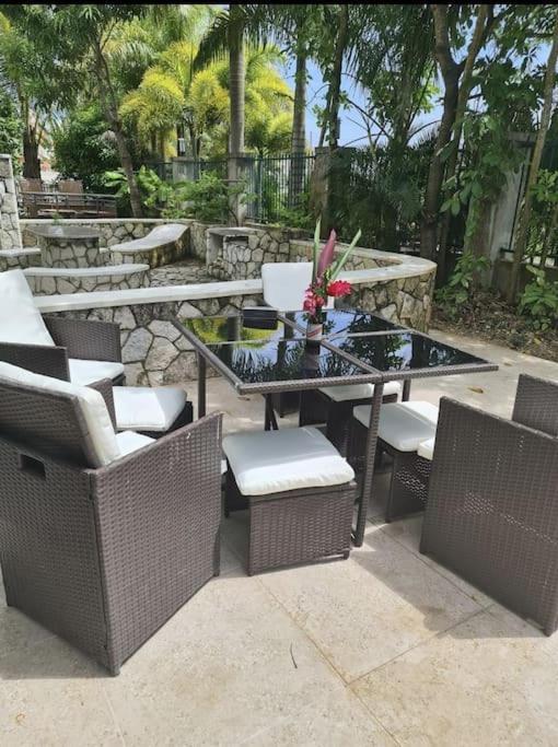 Townhouse By The Bay, Little Bay Country Club ,Negril Villa Orange Bay Eksteriør billede
